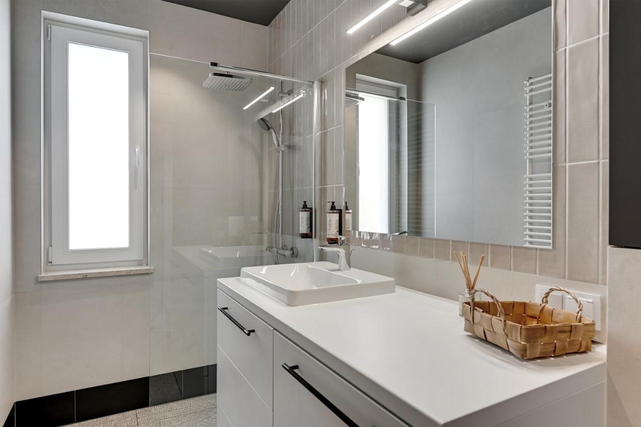 Luxury Aura 40 - 2 By Grand Apartments غدانسك المظهر الخارجي الصورة